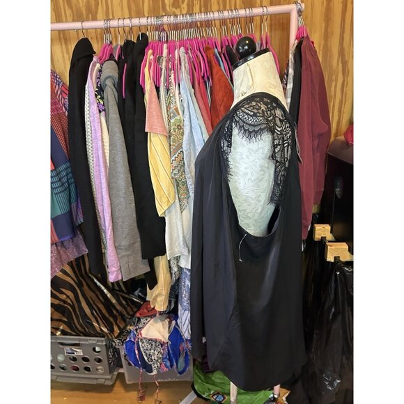 Torrid Studio Crepe Lace Trim Sleeves Blouse Black Solid High Neck Sz 3 (3X) - Picture 4 of 11